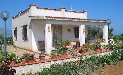 Holiday House Arnao