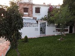 APARTAMENTO EN URB. RESIDENCIAL 2 DORMITORIOS 4 Per