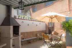 Casa El Herrador: Tu Centro de Reunión para Grandes Grupos en el Ebro