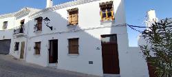 Casa Rural Emma: con Vistas a la Montaña, Piscina y Aire Acondicionado